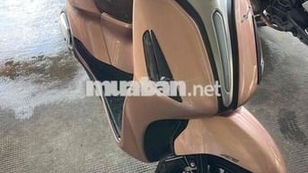 Yamaha Grande Vàng đồng