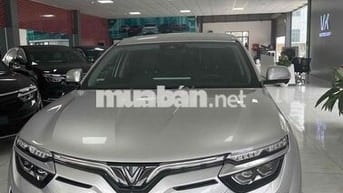 Xe điện Vinfast VF8 Eco 2023 Xám