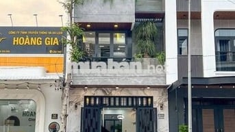 NHÀ 2 LẦU ĐƯỜNG D7 KDC HỒNG LOAN - TỐI GIẢN - SANG TRỌNG - GIÁ TỐT