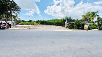 GÓC 2 MẶT TIỀN ĐƯỜNG NHỰA 10,5M GẦN 400m2 NGAY SÁT QL 1A, GIÁ SIÊU TỐT