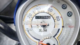 SYM Elite 50 Xanh trắng
