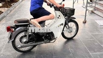 Honda Cub màu Trắng, Xám