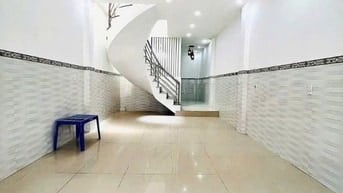 Cho thuê nhà nguyên căn đường thông gần chợ Cây Xoài Q2