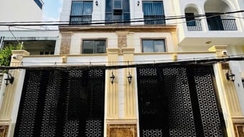 BÁN TOÀ NHÀ CHDV ĐƯỜNG HOÀNG HOA THÁM, Q. BÌNH THẠNH 