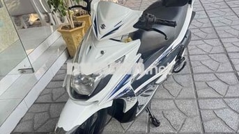 Suzuki Hayate màu Trắng