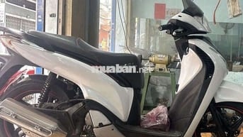 Honda SH Trắng