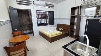 Phòng Mới  Full Nội Thất Chợ Việt Lập 3 phút ra Phạm Văn Đồng