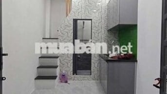 NHÀ TRẦN HƯNG ĐẠO, P.PHẠM NGŨ LÃO, QUẬN 1