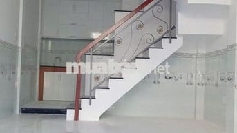 Nhà đẹp vuông vức Nguyễn Văn Luông, P.12, Q.6, giá 2,46 tỷ, 3,5x 8,2m