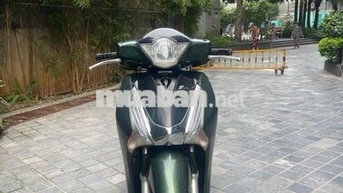 Vợ bảo đổi xe thì đổi chồng, nên em bán  con xe SH
