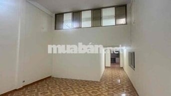 QUẬN 5  - CHUNG CƯ NGUYỄN TRI PHƯƠNG - CÓ GÁC - THANG BỘ - SÁT BỆNH V