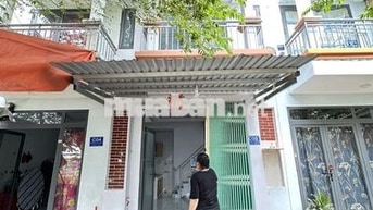 Chính Chủ Cần Bán Gấp Căn Nhà 40m2 full thổ cư 625tr Gần Chợ , KDC