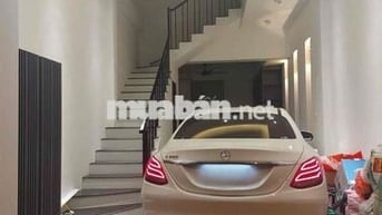 Ô tô đỗ cửa phố Tân Mai kinh doanh, dân xây 35m2 x5T giá 7.5 tỷ sổ CC