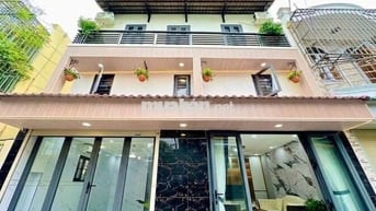 Bán nhà Nguyễn Văn Khối . Ngang 7,2 xe hơi ngủ trong nhà . 