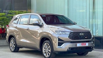 Bán INNOVA CROSS HYBRID 2023 LƯỚT 29.000KM