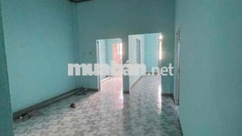 Nhà ngay cụm công nghiệp giang điền