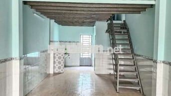 Cho thuê nhà mới sạch sẽ mặt tiền đường lớn