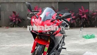 Honda CBR150R Đỏ đen