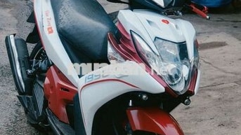 Yamaha Novo 5 FI Đỏ trắng