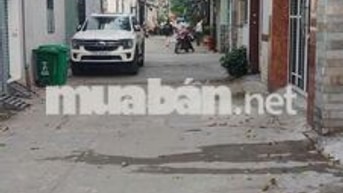 nhà bán cách đường Trường Chinh 100 m phường Đông Hưng Thuận TP HCM