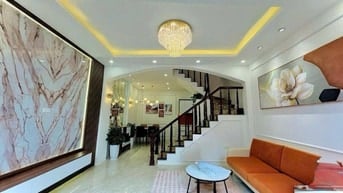 Bán Nhà Trương Định, Hoàng Mai 35m, 4 tầng, mt 4.6m, giá 8.5 tỷ.