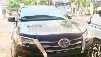 Toyota Fortuner 2018 Đen
