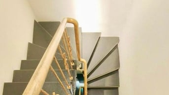 Bán nhà 5 tầng 43 m2 ngõ 109 Quan Nhân 
