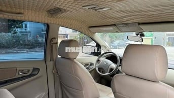 Toyota Innova 2013 Số tự động