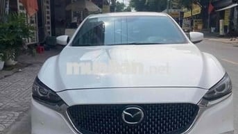 Mazda 6 2.5 Premium Trắng