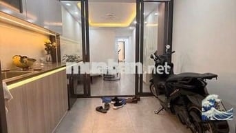Chính chủ cần bán căn tập thể tầng 1 - Thanh Nhàn - 75m2 - Kinh doanh 