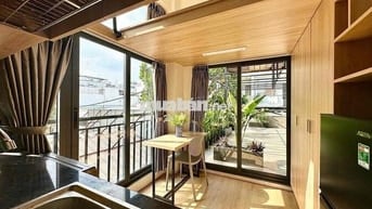 FULL KÍNH- BAN CÔNG- FULL NỘI THẤT MỚI RA LÒ