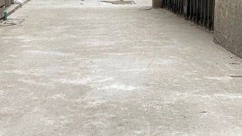Nhà cũ 5 tầng lô góc xác định bán đất  khu Hoàng văn thái Ngọc Nại Tha