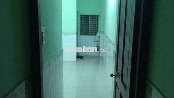 Phòng trọ trung tâm Quận 3 - 20m², nhà đúc, toilet riêng