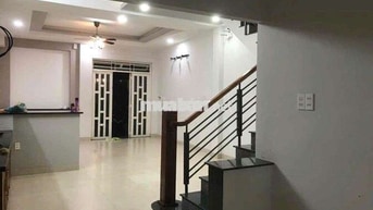 Nhà nguyên căn 5pn 5wc kd tự do, chdv...
