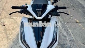 🟢🟢 Vario 125 Trắng đen 2019 khoá Smarkey chính chủ