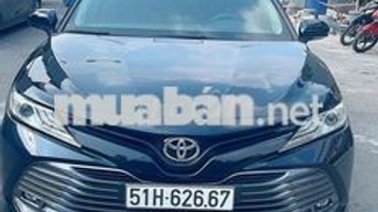 Toyota Camry 2.5Q Đen