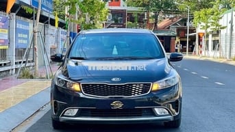 Kia Cerato 2018 1.6 MT Đen 17.000 km