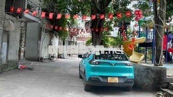 Cầu bươu 33m 5t 1 lửng,đầy đủ công năng,ôtô dừng đỗ cách 10m,an sinh