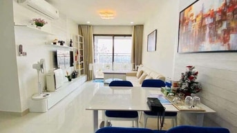 Thuê 2PN Nhà Đẹp View Pháo Hoa ở SG Royal Q4 gần Q1,Q7 L/H:***