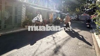 Nhà MT xe hơi đậu cửa, 54m2 chỉ 5.6T, Đ.Bến vân đồn ngsy Vĩnh khánh.