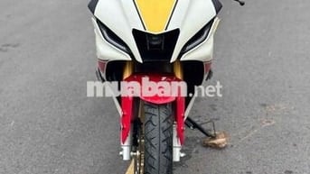 Yamaha R15M Trắng đỏ 15000 km
