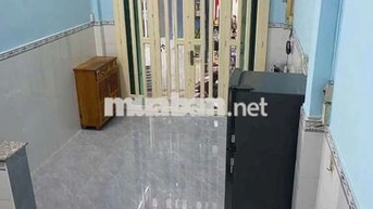 Cho thuê nhà nguyên căn 2 phòng ngủ 2wc có sân thượng 