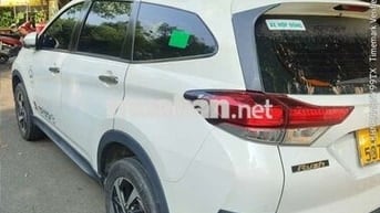 Toyota Rush 7 chỗ màu Trắng