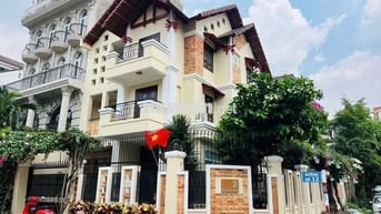 Cho thuê biệt thự góc 2 MT Đường số 12 nội khu P.Tân Thuận Đông Q7
