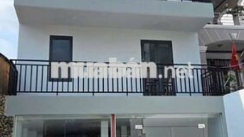 NHÀ CHO THUÊ - MT NGUYỄN THỊ THẬP - Q7 - CÓ SÂN RỘNG
