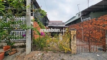 CHỈ 680TRIEU SỞ HỮU NGAY CĂN NHÀ CẤP 4 125M2 FULL THỔ CƯ