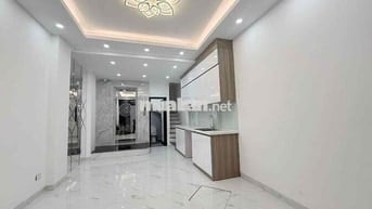 Hót Hót Phố Quan nhân, nhà đẹp ở luôn, cách 20m oto tránh, bạt ngàn ti