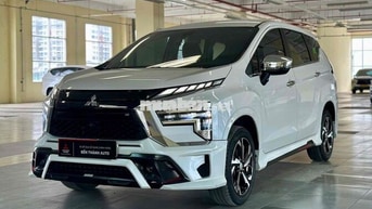 Mitsubishi Xpander Premium 2024 Trẵng xe đẹp