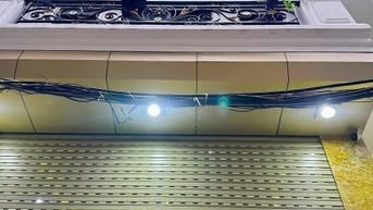 bán nhà CHDV ngõ phố Tô Vĩnh Diện, khu PLQĐ. DTSĐ70m,7T giá 25 tỷ