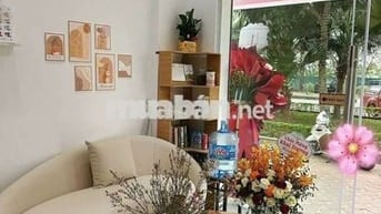 Cho thuê kios chân đế Cc Việt Hưnv